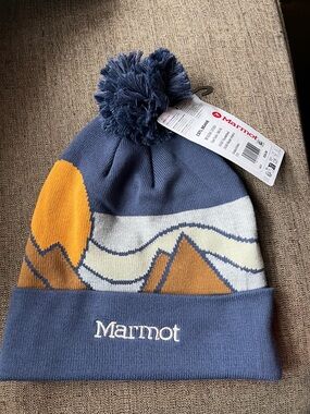 Marmot Navy Pom Knit Beanie with Yellow & Cream Mountain Design
